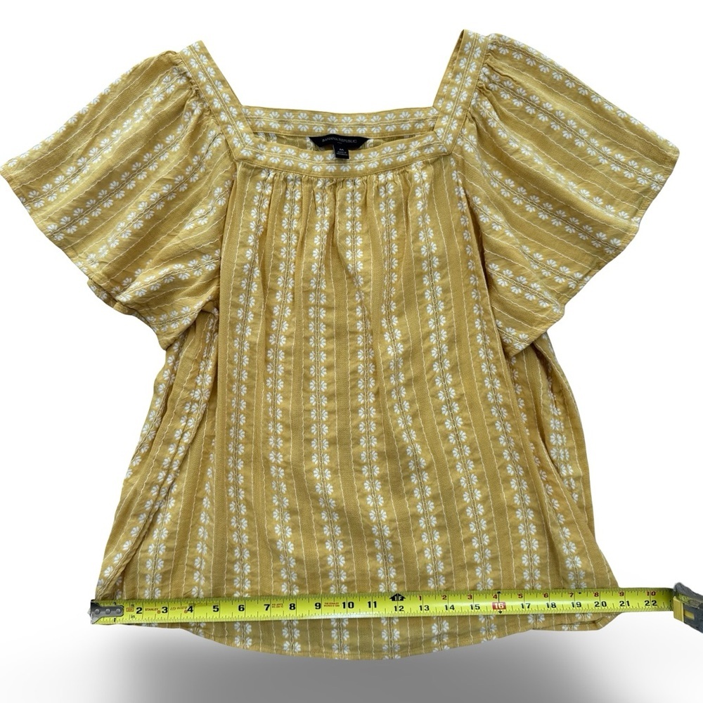 Banana Republic Yellow Smocked‎ Blouse - Picture 5 of 6